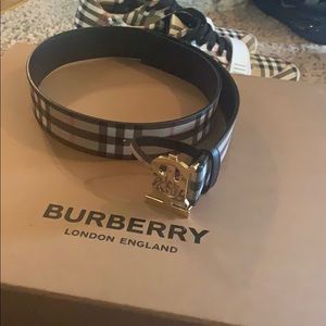 Burberry belt